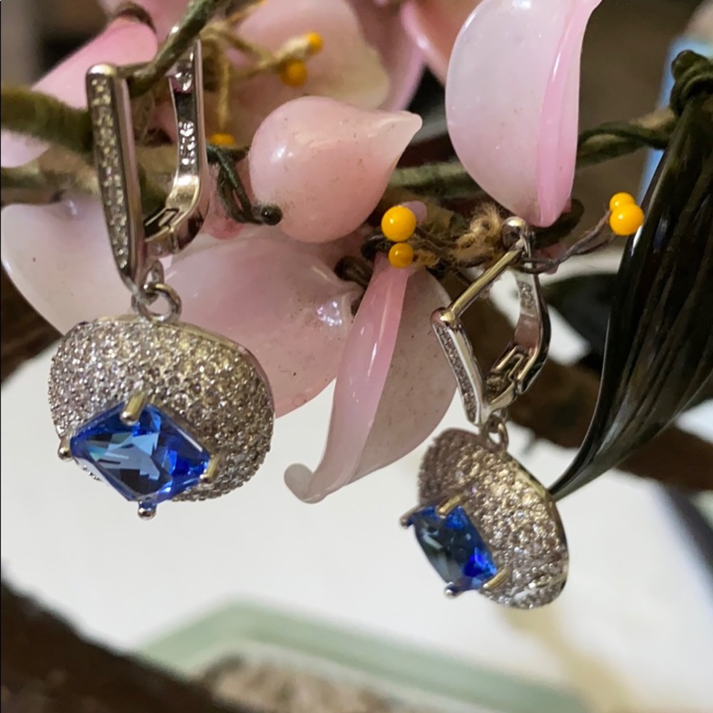 Vintage 925 tanzanite & CZ earring